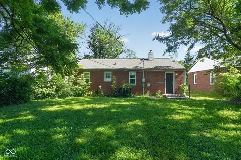 4933 E 39th Street Indianapolis IN 46226
