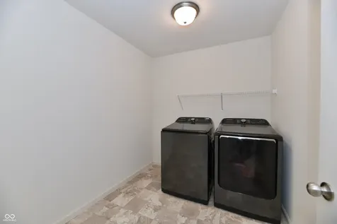 6013 Meadowview Whitestown IN 46075
