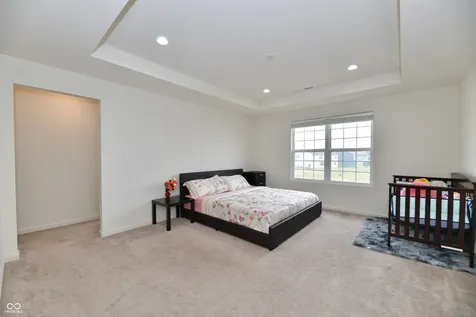 6013 Meadowview Whitestown IN 46075