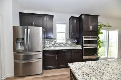 6013 Meadowview Whitestown IN 46075