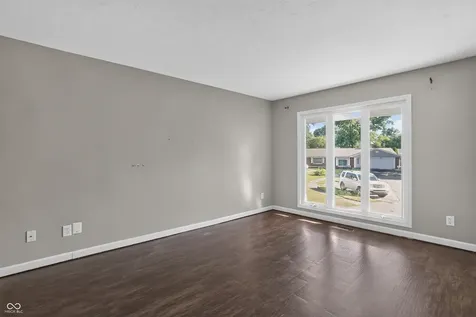 8737 Montery Court Indianapolis IN 46226