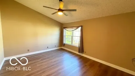 8040 Windham Lake Way Indianapolis IN 46214