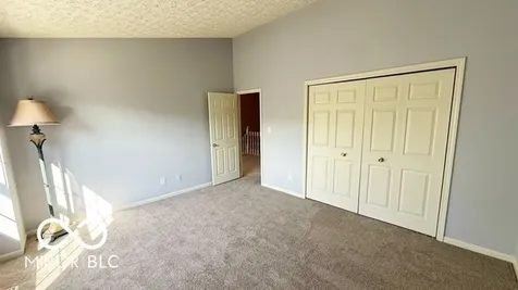 8040 Windham Lake Way Indianapolis IN 46214