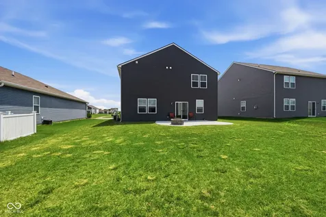 9458 Tobin Circle Avon IN 46123