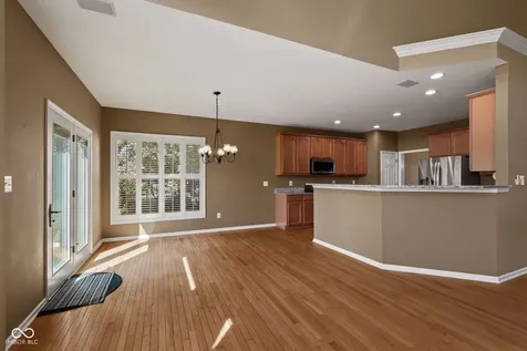 10983 Parkland Court Fishers IN 46037