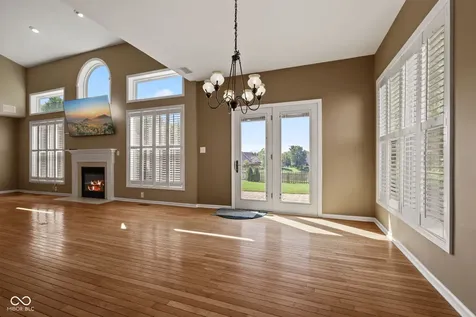 10983 Parkland Court Fishers IN 46037