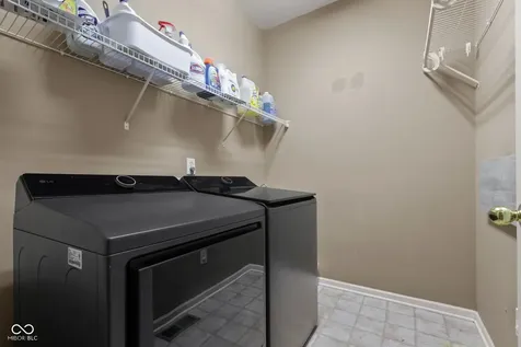 10983 Parkland Court Fishers IN 46037