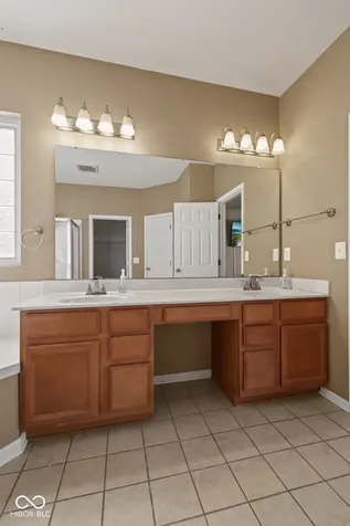 10983 Parkland Court Fishers IN 46037