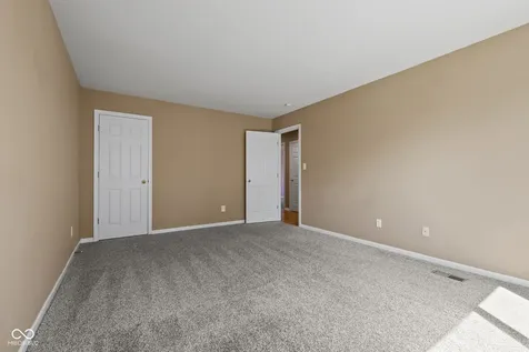 10983 Parkland Court Fishers IN 46037