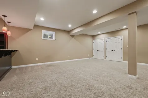 10983 Parkland Court Fishers IN 46037