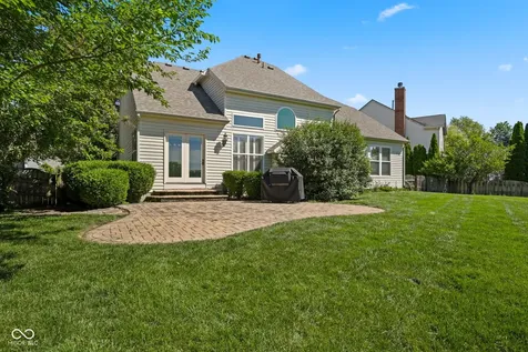 10983 Parkland Court Fishers IN 46037