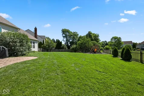 10983 Parkland Court Fishers IN 46037