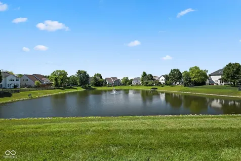 10983 Parkland Court Fishers IN 46037