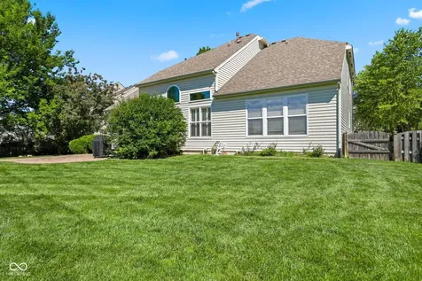 10983 Parkland Court Fishers IN 46037