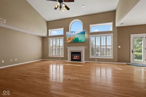 10983 Parkland Court Fishers IN 46037