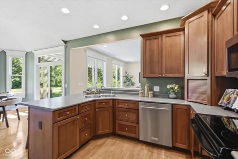 4715 Crescent Ridge Brownsburg IN 46112