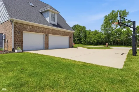 4715 Crescent Ridge Brownsburg IN 46112