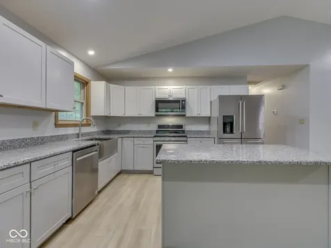 6477 Black Bear Drive Nineveh IN 46164