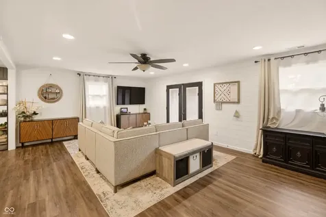 670 Griffith Road Greenwood IN 46143