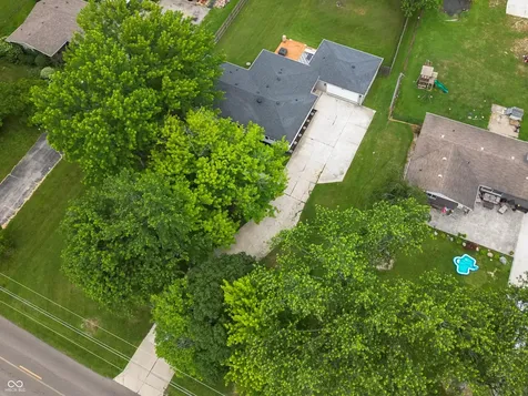 670 Griffith Road Greenwood IN 46143