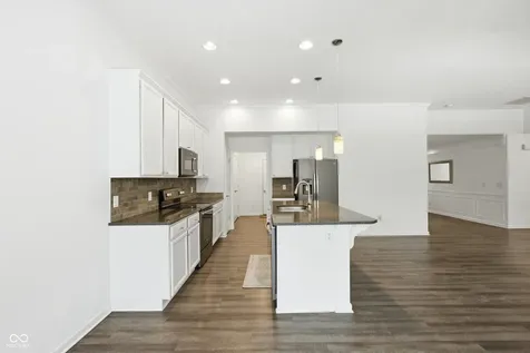 5551 W Turnbuckle Place Mccordsville IN 46055