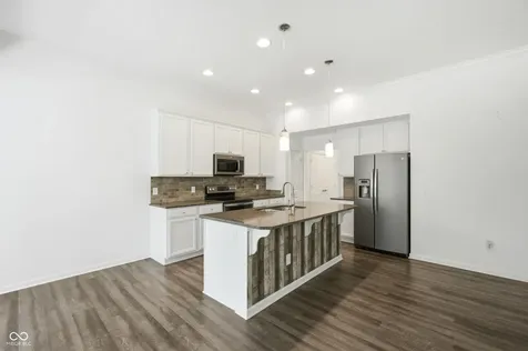 5551 W Turnbuckle Place Mccordsville IN 46055
