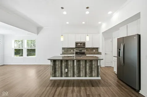 5551 W Turnbuckle Place Mccordsville IN 46055