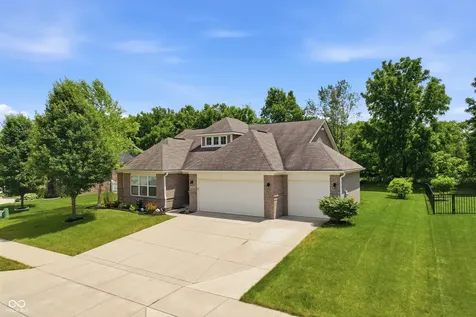 5551 W Turnbuckle Place Mccordsville IN 46055