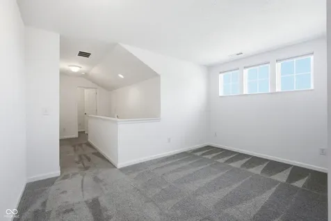 5551 W Turnbuckle Place Mccordsville IN 46055