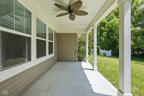 5551 W Turnbuckle Place Mccordsville IN 46055