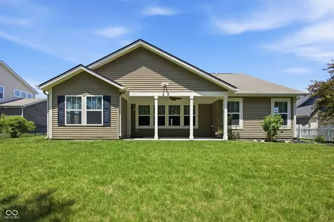 5551 W Turnbuckle Place Mccordsville IN 46055