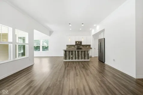 5551 W Turnbuckle Place Mccordsville IN 46055