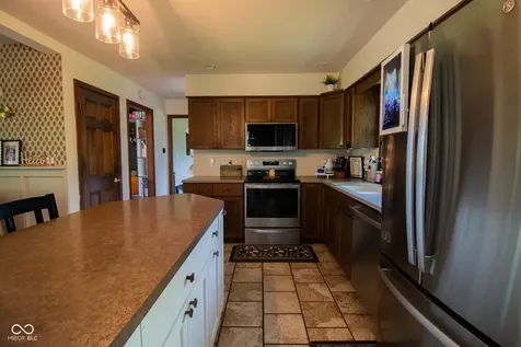 2071 W 200 N Greenfield IN 46140