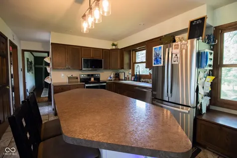 2071 W 200 N Greenfield IN 46140