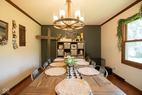 2071 W 200 N Greenfield IN 46140