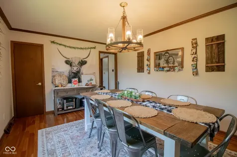 2071 W 200 N Greenfield IN 46140