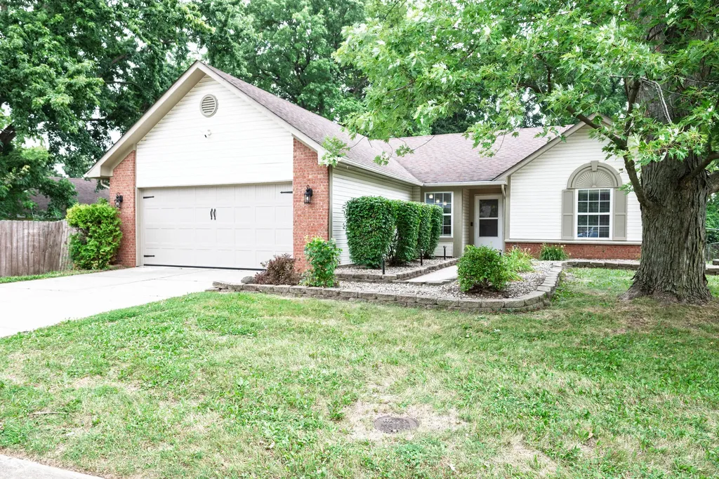 7765 Connie Drive Indianapolis IN 46237