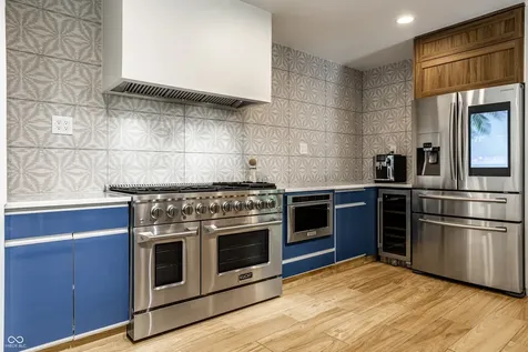 8111 N Meridian Street Indianapolis IN 46260