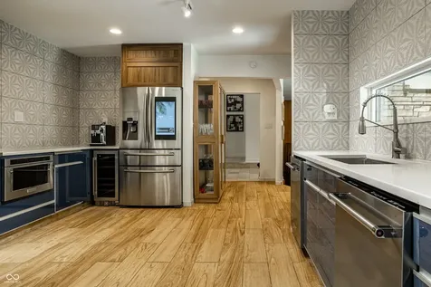 8111 N Meridian Street Indianapolis IN 46260