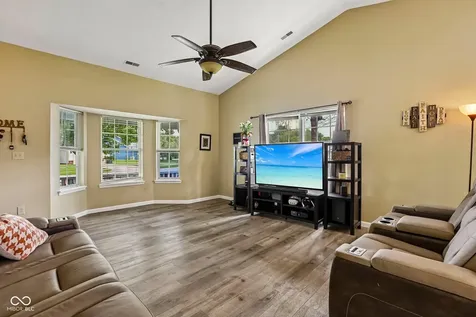 102 Westview Place Bargersville IN 46106