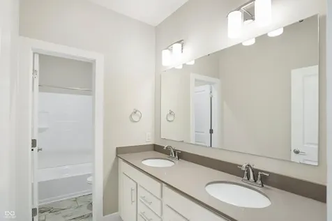 526 Gilder Drive Carmel IN 46032