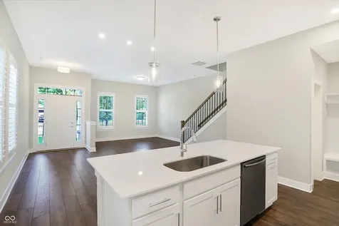 526 Gilder Drive Carmel IN 46032
