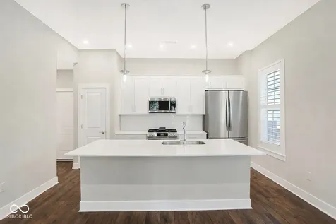 526 Gilder Drive Carmel IN 46032