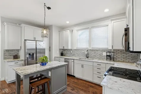 515 S 10th Street Noblesville IN 46060