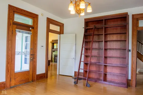 5545 W 46th Street Indianapolis IN 46254