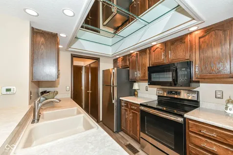 524 Conner Creek Drive Fishers IN 46038