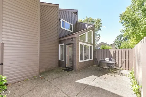 524 Conner Creek Drive Fishers IN 46038