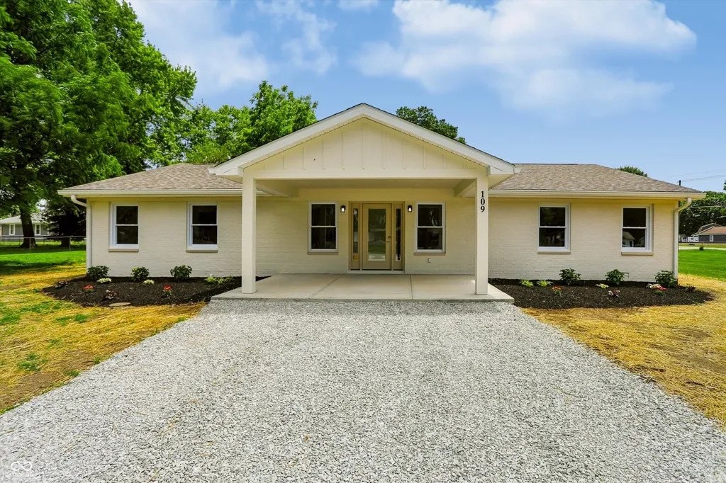 109 W Johnson Street Fairland IN 46126