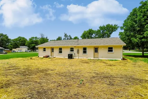 109 W Johnson Street Fairland IN 46126