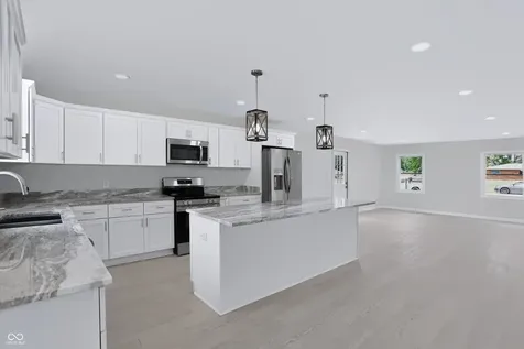 109 W Johnson Street Fairland IN 46126
